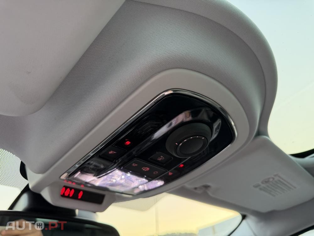 Peugeot 508 RXH 2.0 HDi Hybrid4 2-Tronic 104g