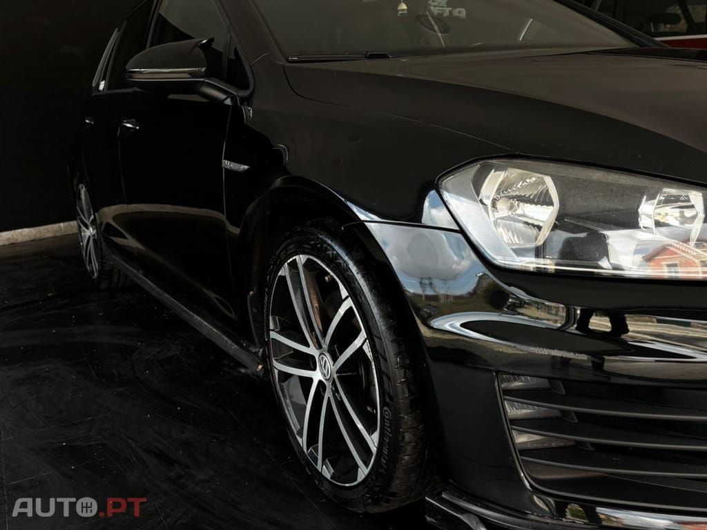 Volkswagen Golf 2.0 TDi GTD