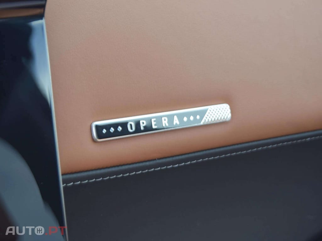 DS DS7 Crossback E- Tense 4x4 Opera