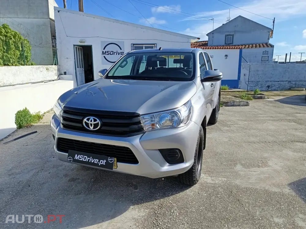 Toyota Hilux 2.4 D-4D 4WD Challenge