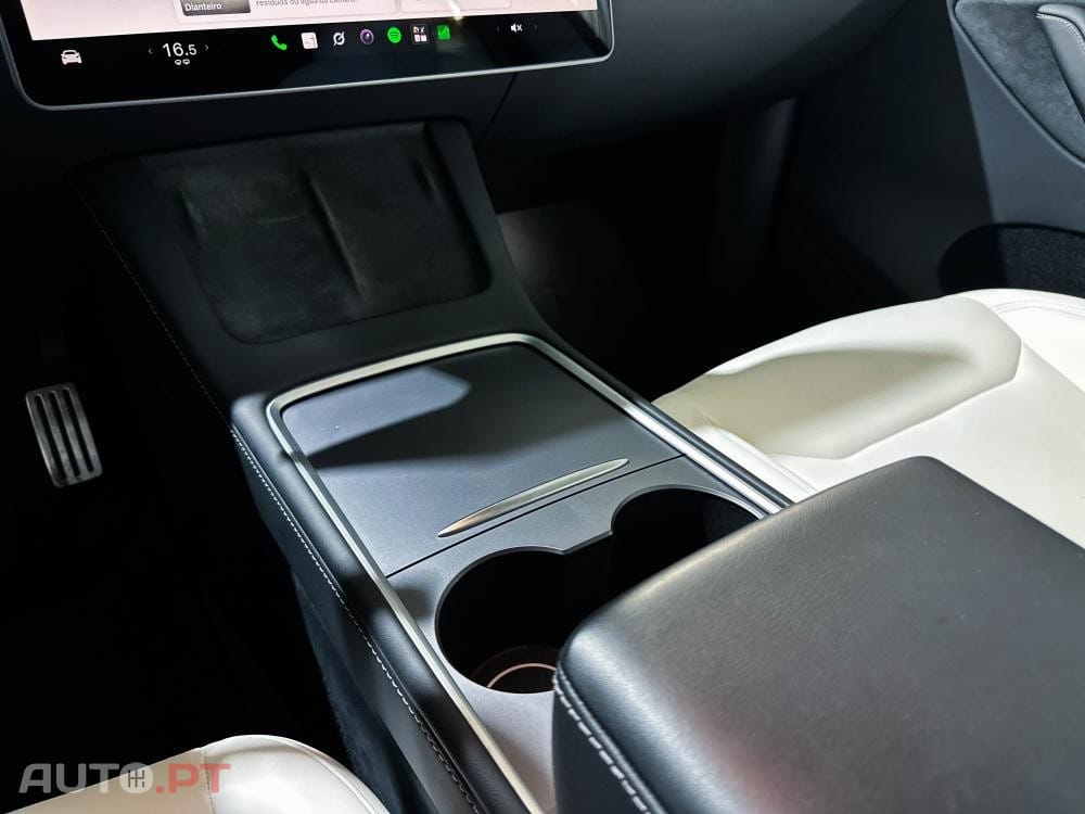 Tesla Model Y Performance Dual Motor AWD