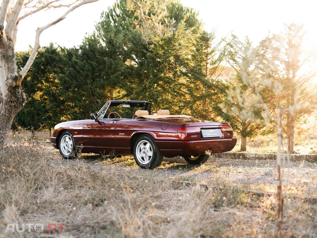 Alfa Romeo Spider 2.0
