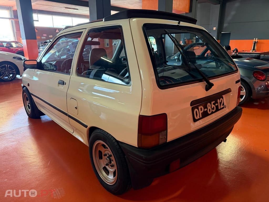 Mazda 121 1.1 Canvas Top