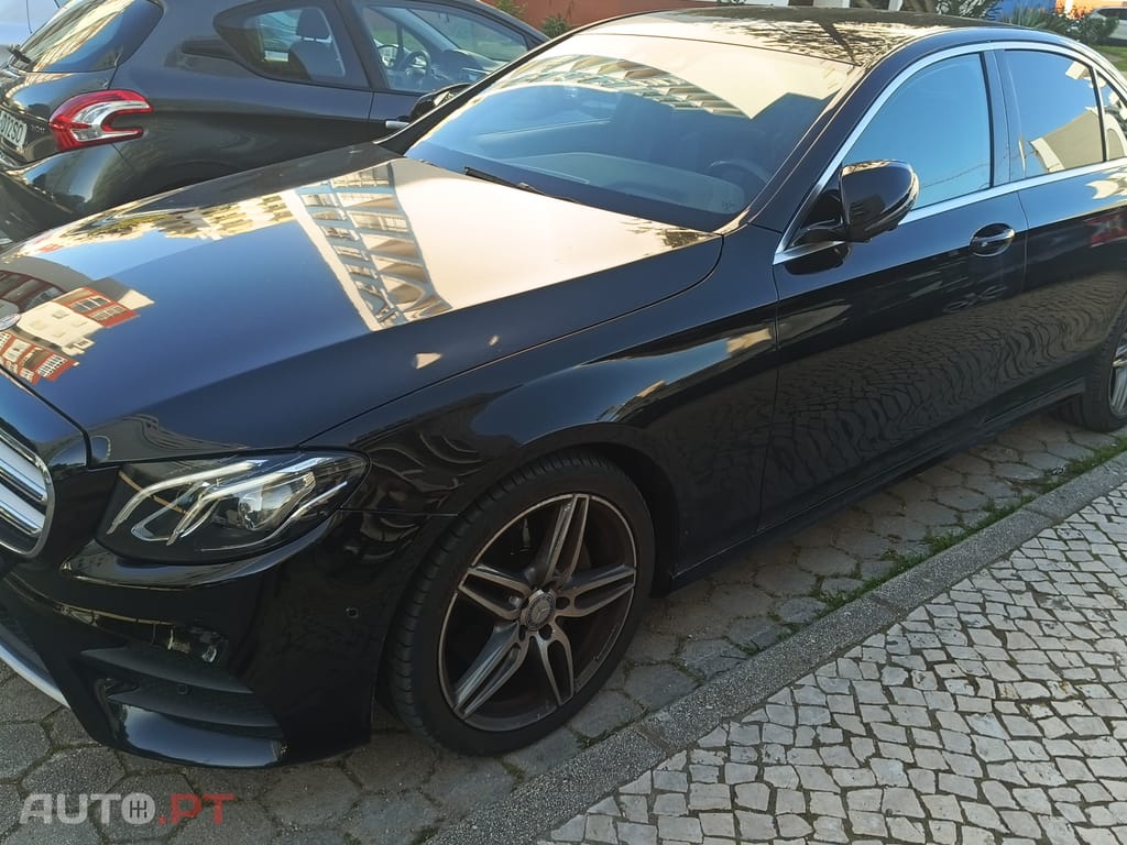 Mercedes-Benz E 220 AMG