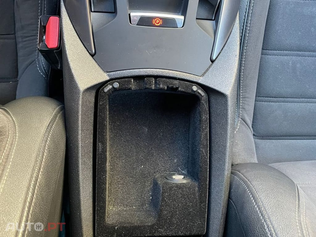 Citroen DS5 2.0 HDi Hybrid4 Business Class