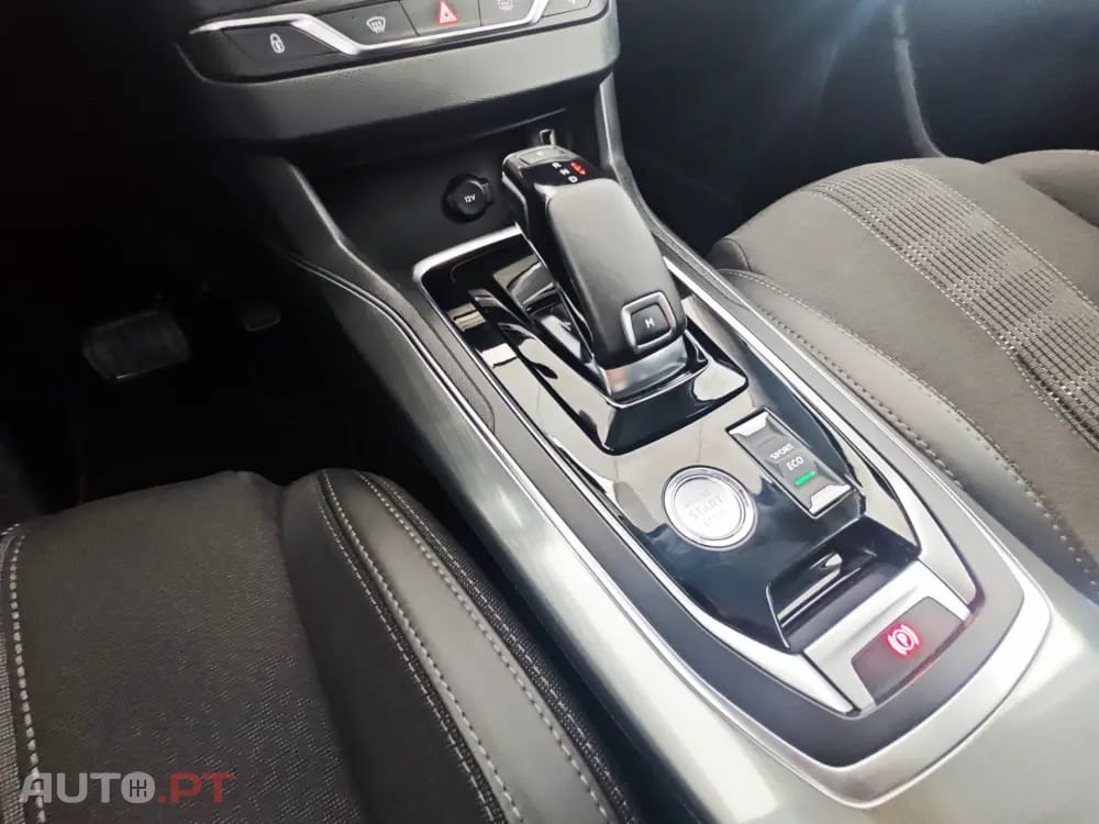 Peugeot 308 PureTech 130 EAT8 Allure Pack