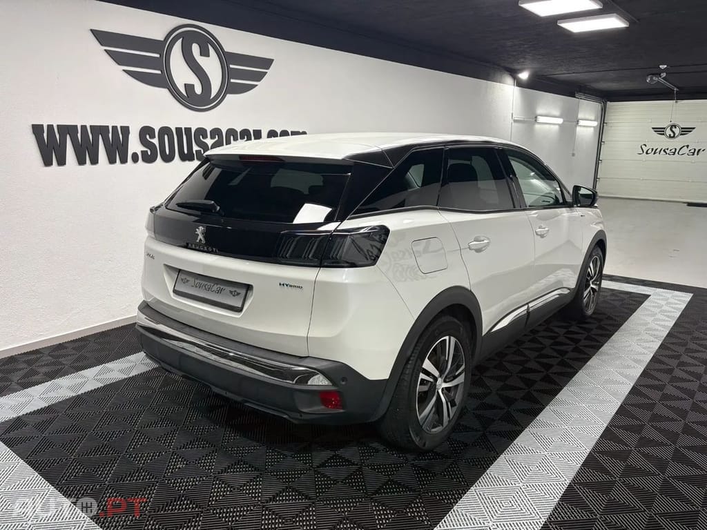 Peugeot 3008 1.6 Hybrid Allure e-EAT8