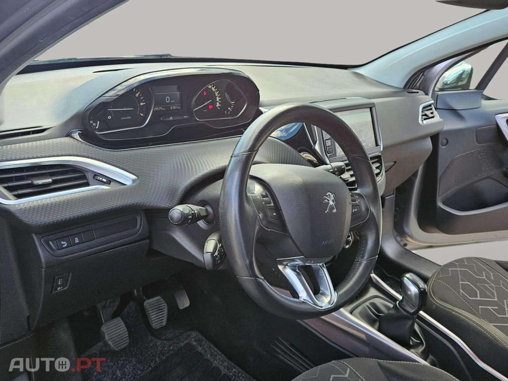 Peugeot 2008 1.2 PureTech Style