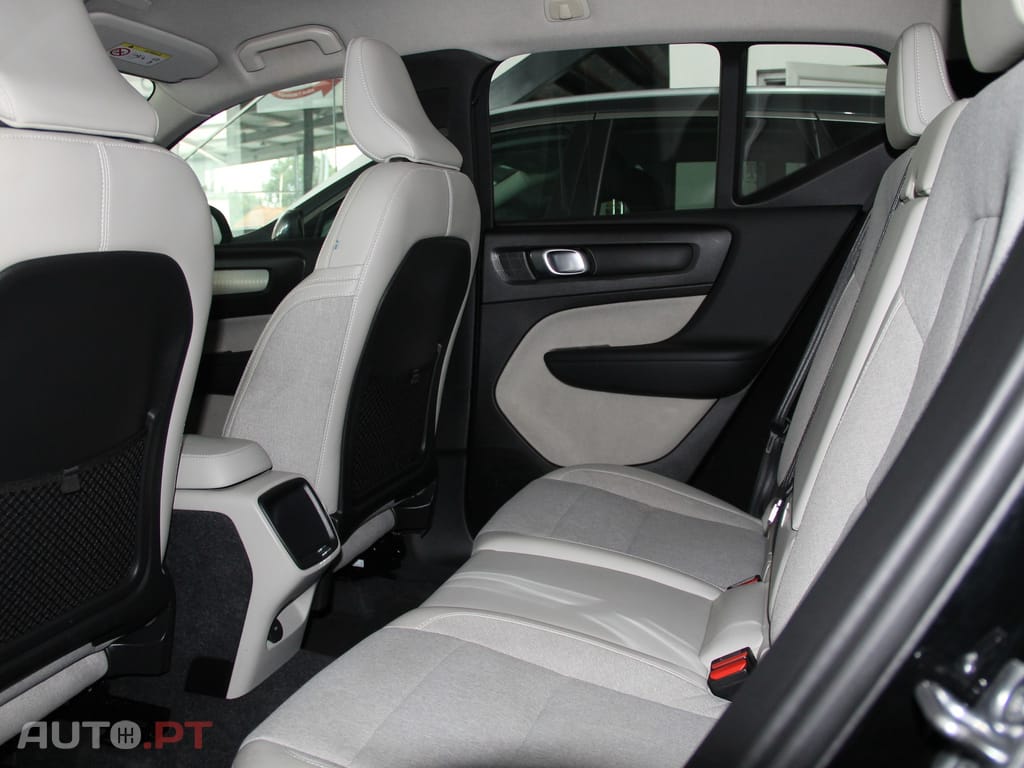 Volvo XC40 2.0 D3 Momentum