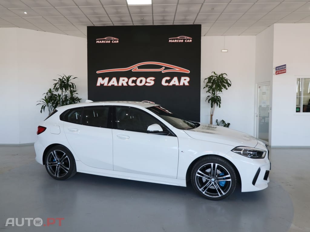 BMW 116 d Pack Desportivo M