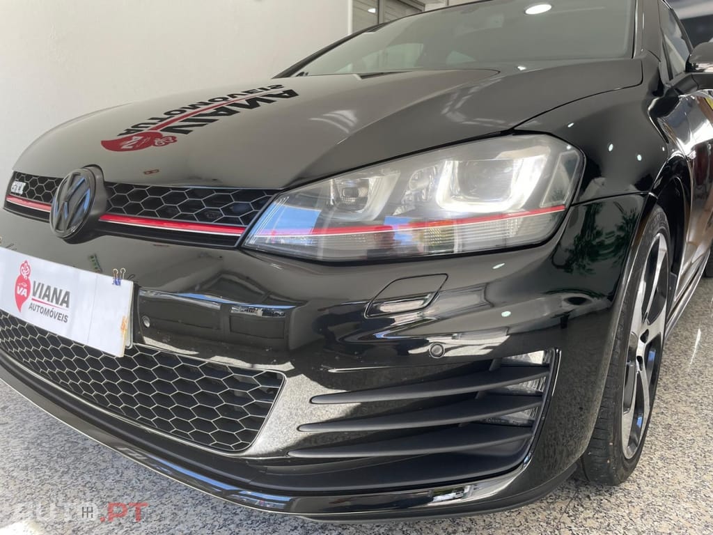 Volkswagen Golf 2.0 TSI GTI DSG