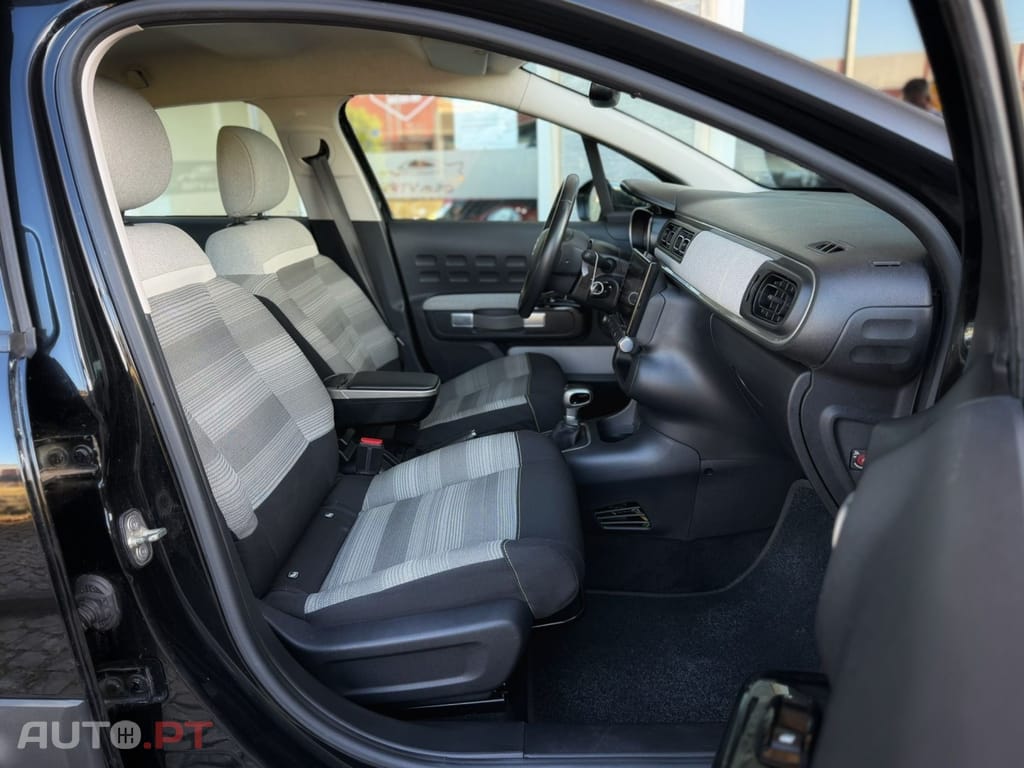 Citroen C3 1.2 PureTech Shine EAT6