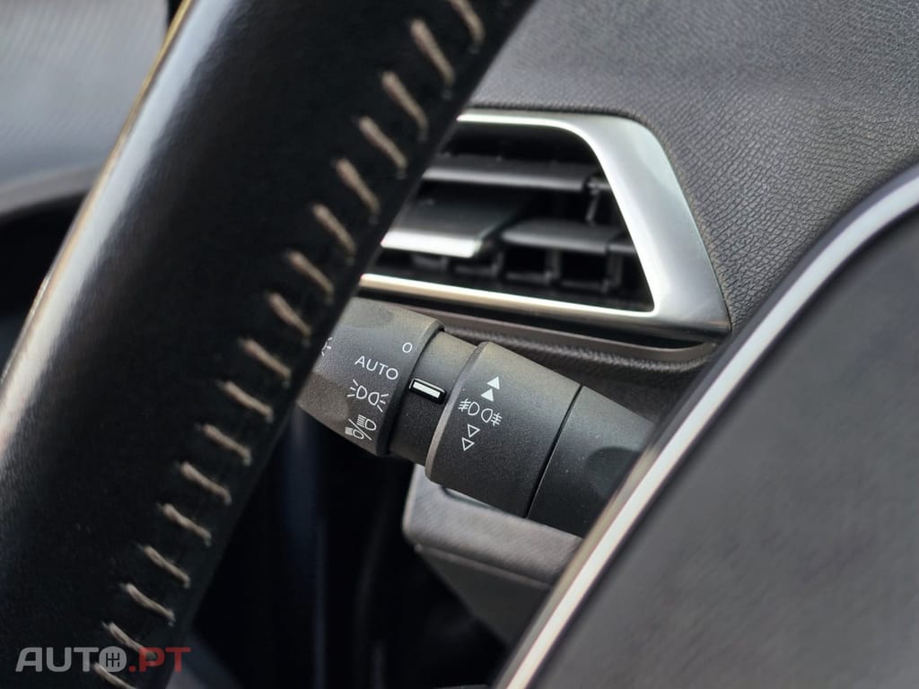 Peugeot 3008 1.5 BlueHDi Style