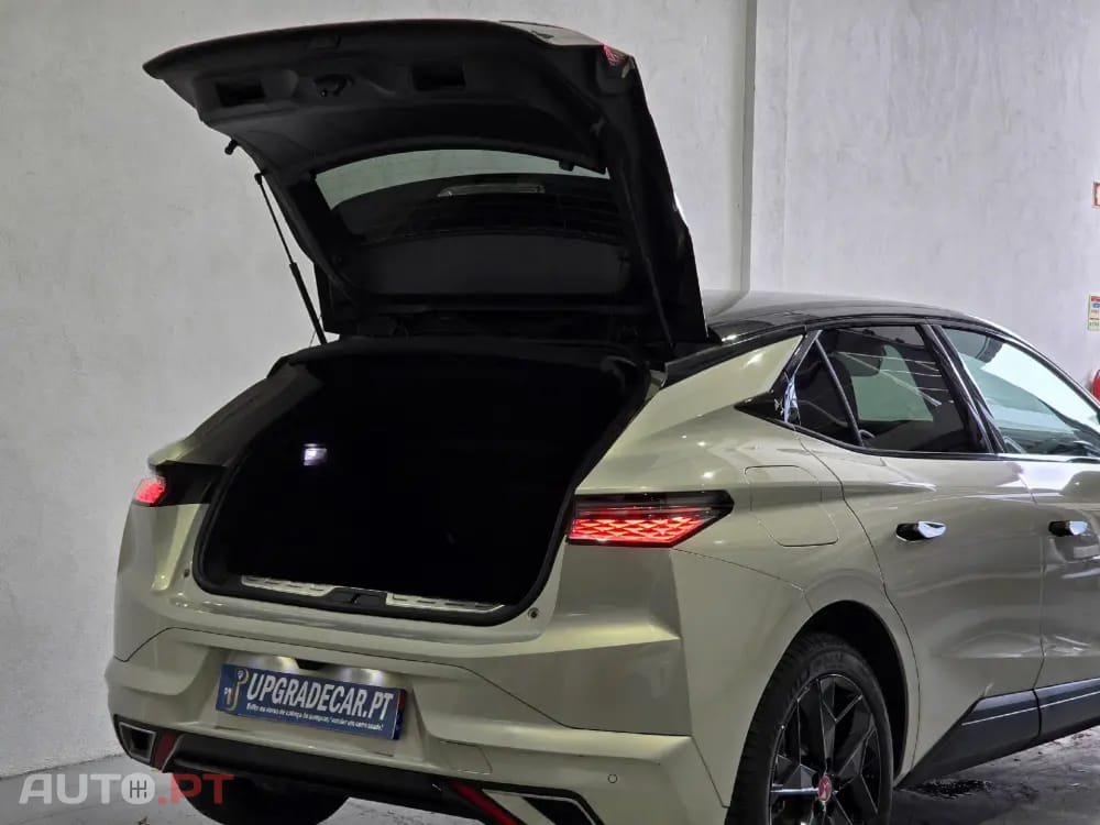DS DS4 E-TENSE 225 PERFORMANCE LINE+