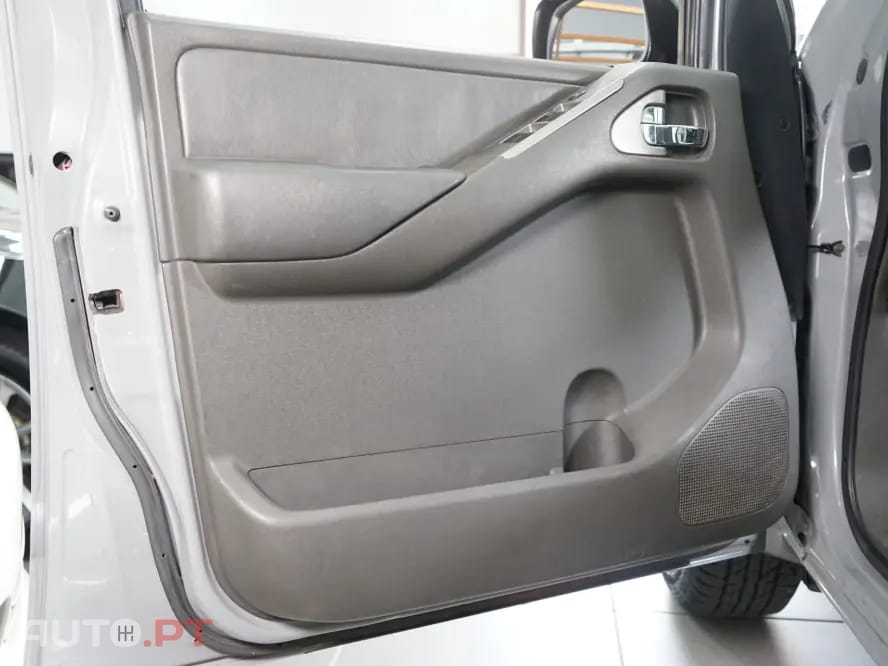 Nissan Navara 2.5 dCi CD SE C-Channel