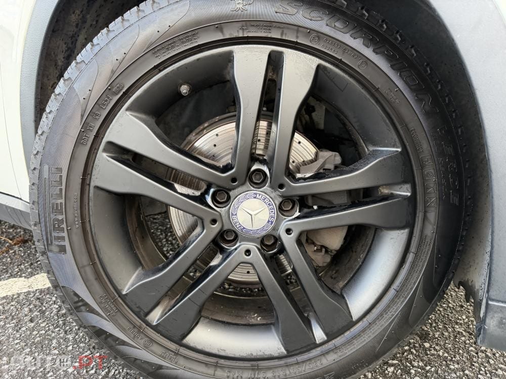 Mercedes-Benz GLA 180 d 7G-DCT Urban