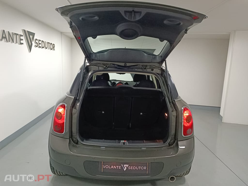 MINI Countryman One D