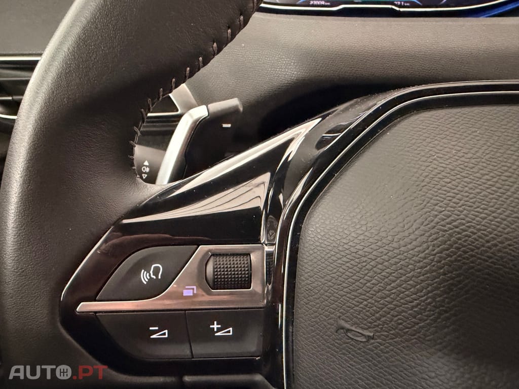 Peugeot 5008 1.2 PureTech Allure Pack EAT8