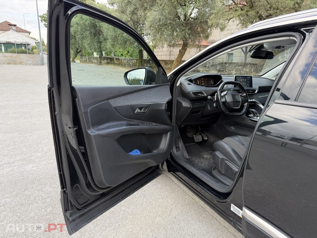 Peugeot 3008 1.6 BlueHDi Allure EAT6