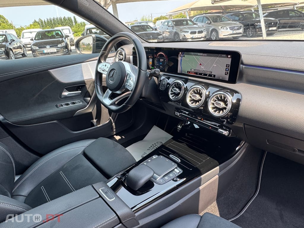 Mercedes-Benz A 250 e AMG Line