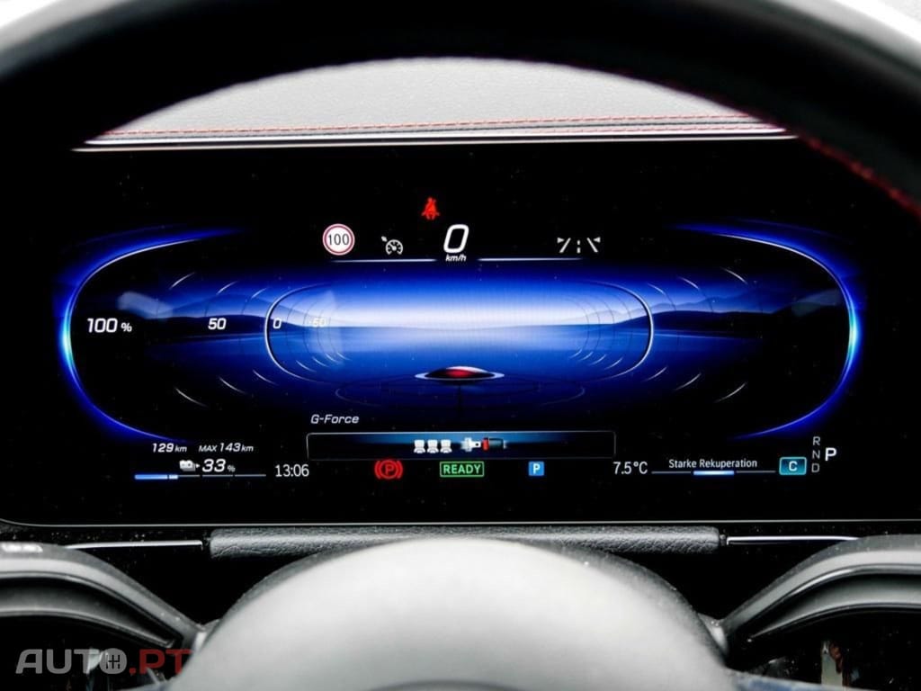 Mercedes-Benz EQA 300 4M AMG I.V.A DEDUTIVEL 