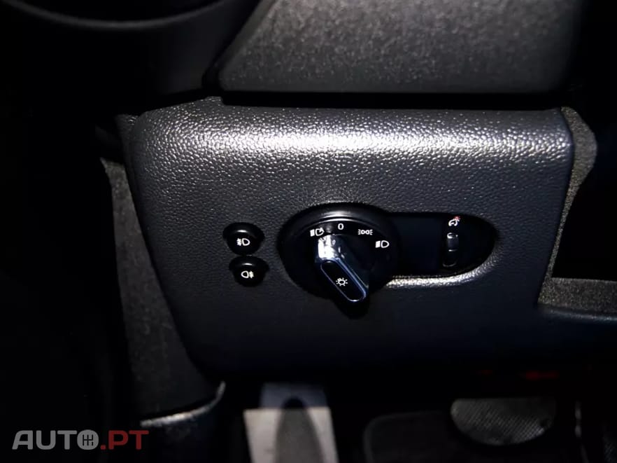 MINI Cooper Cooper D Auto