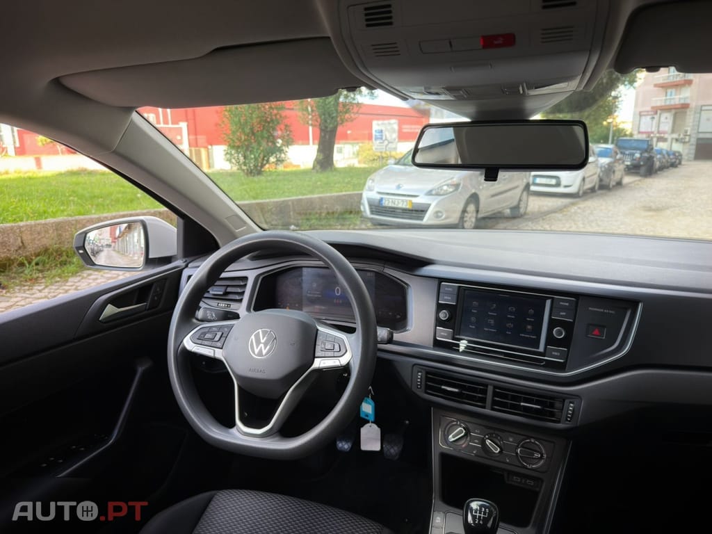 Volkswagen Polo 1.0 Confortline