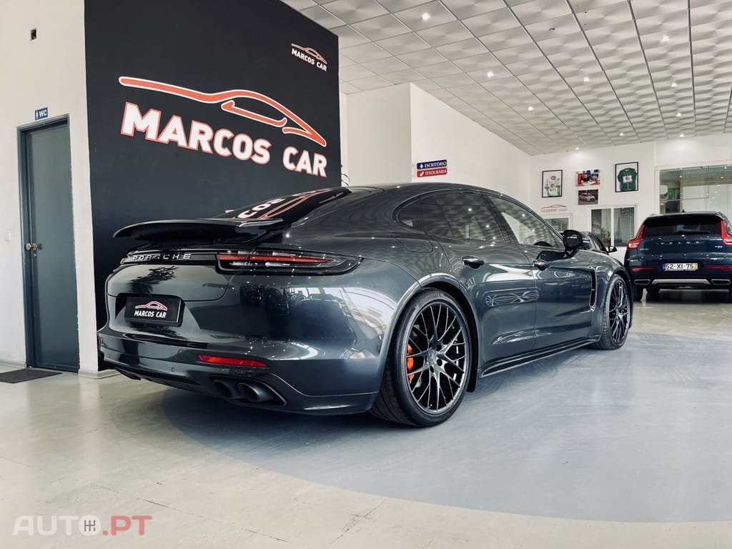 Porsche Panamera 4S Diesel