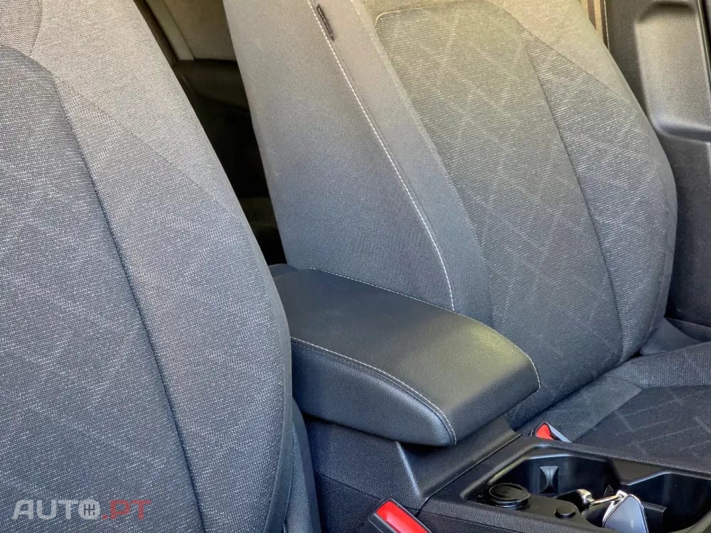 Volkswagen Golf Variant 1.0 eTSI Life DSG