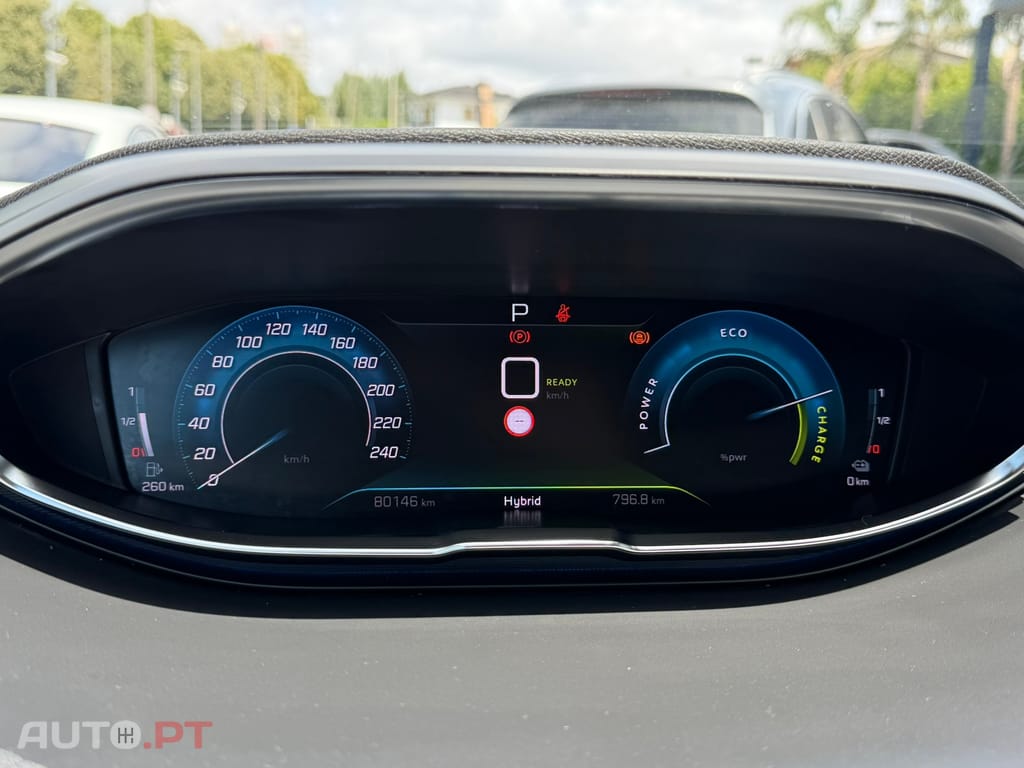 Peugeot 3008 1.6 Hybrid Allure e-EAT8