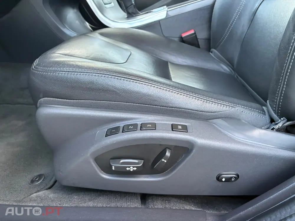 Volvo V60 Cross Country 2.0 D3 Summum Geartronic