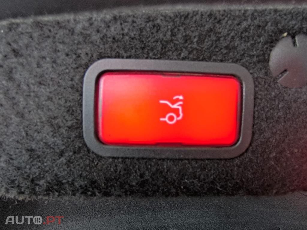 Mercedes-Benz C 300 BlueTEC Hybrid AMG Line