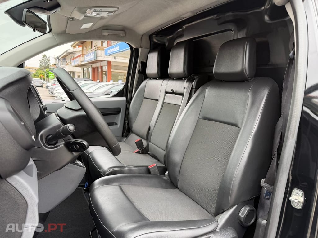 Peugeot Expert 2.0 BlueHDi L3H1 Premium Long