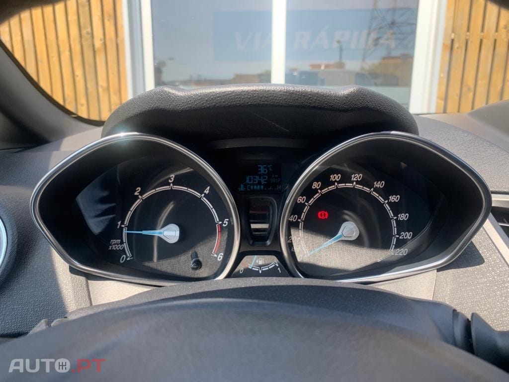 Ford Fiesta 1.5 TDCi ST-LINE