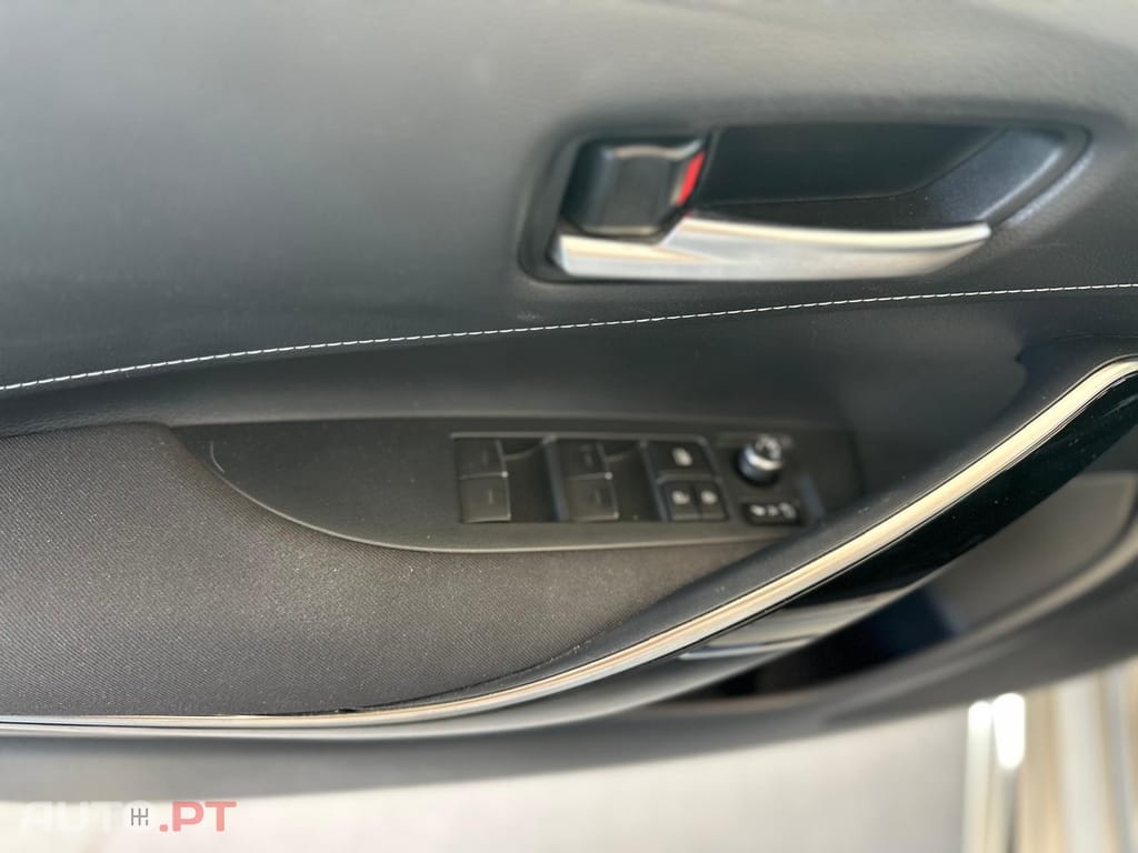 Toyota Corolla Touring Sports 1.8 Hybrid GR-Sport