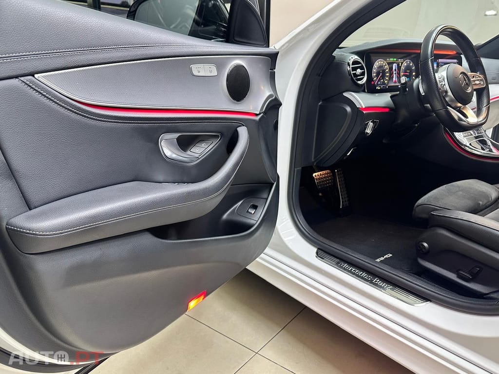 Mercedes-Benz E 300 de AMG Line