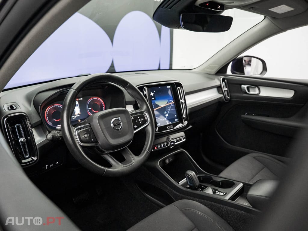 Volvo XC40 1.5 T5 PHEV Momentum