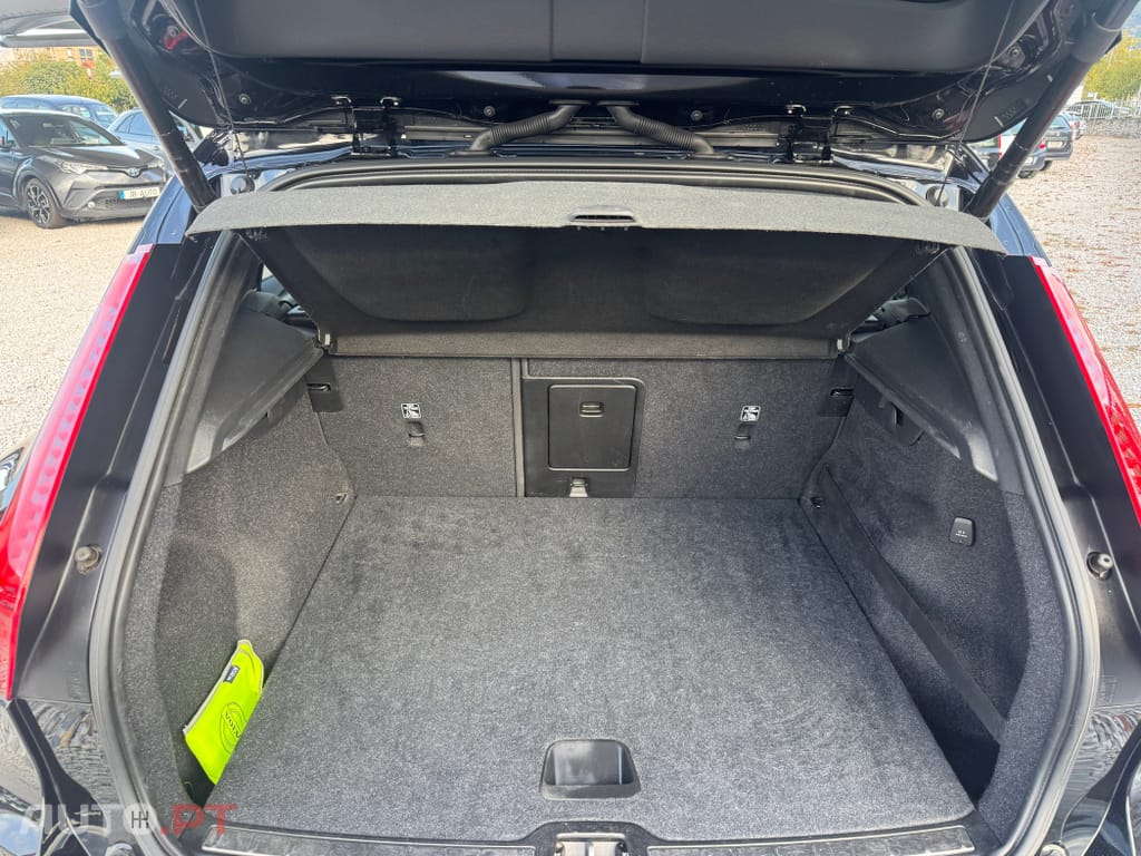 Volvo XC40 1.5 T5 PHEV R-Design