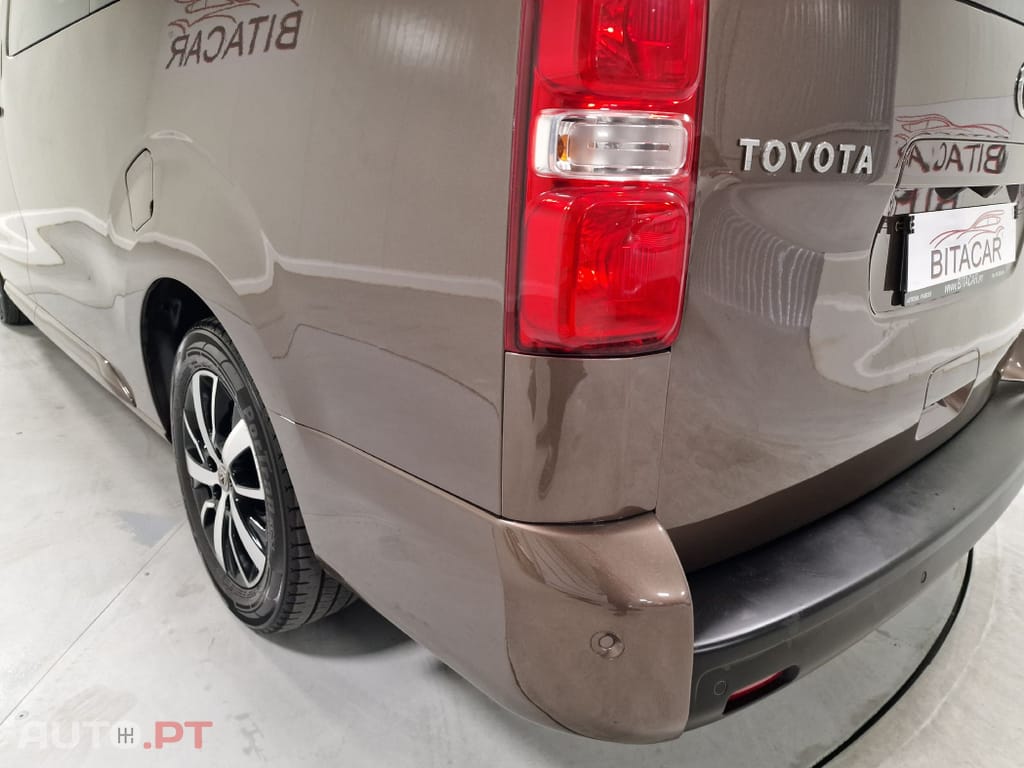 Toyota Proace Verso COMBI 1.6 D-4D L2 GPS 9 LUGARES