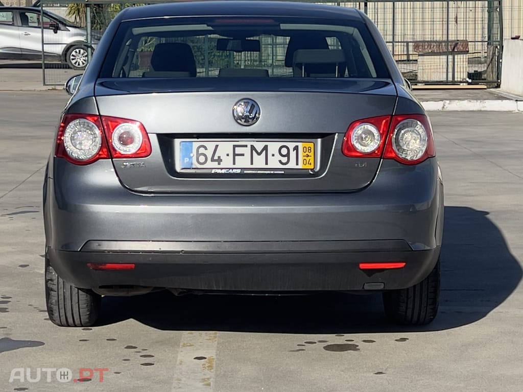 Volkswagen Jetta 1.9 TDi BlueM. Confortline