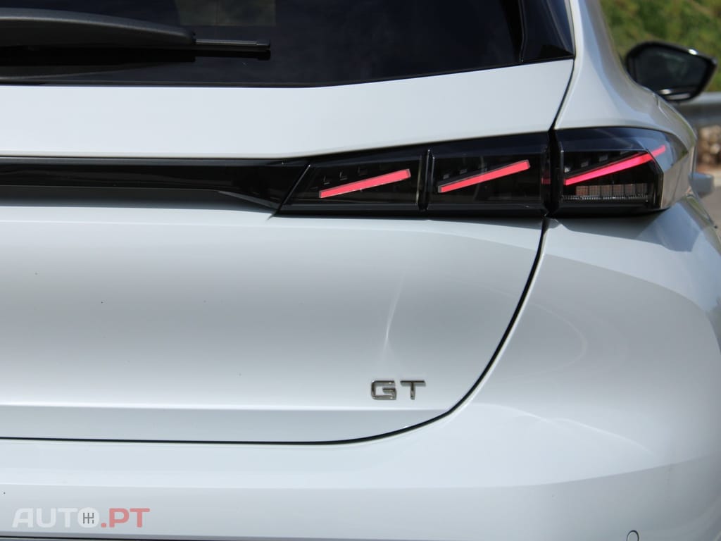 Peugeot E-308 58 kWh GT