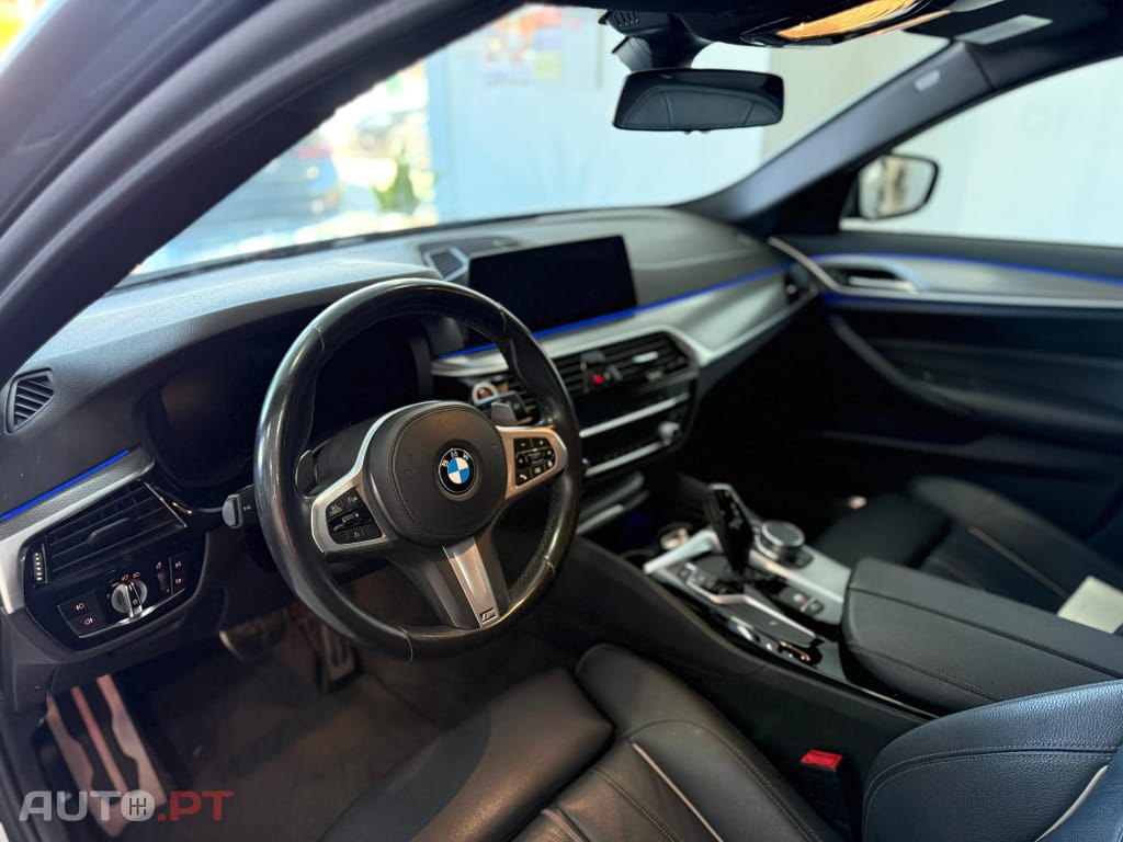 BMW 520 d Pack Desportivo M Auto