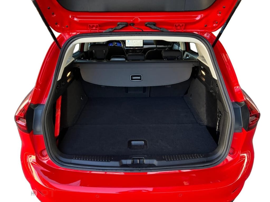 Ford Focus SW 1.0 Flexifuel mHEV Powershift Titanium X Business