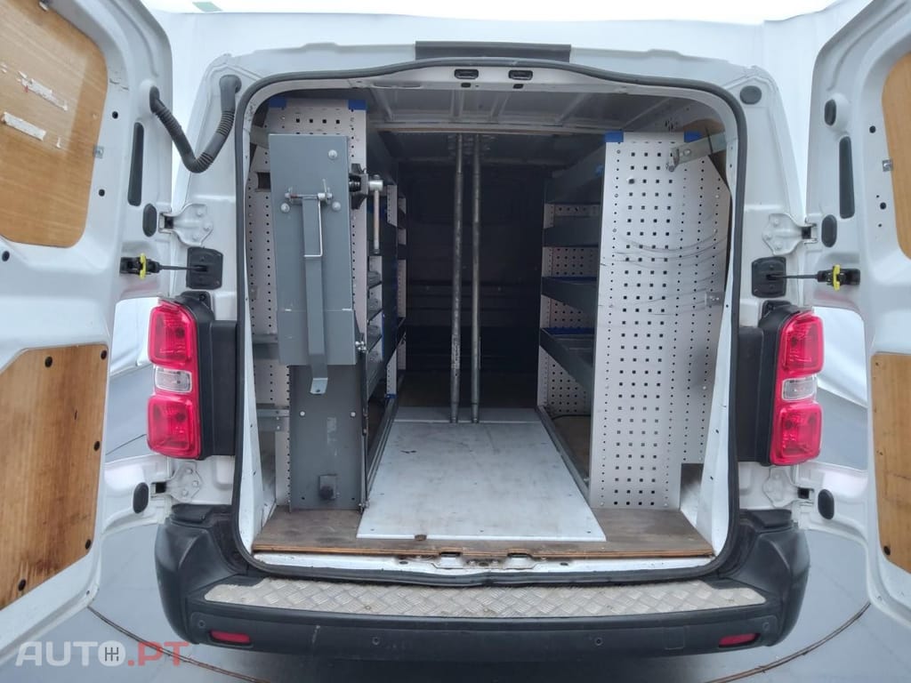 Peugeot Expert 2.0 BlueHDi Long Asphalt