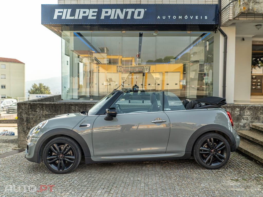 MINI Cabrio Cooper Premium Extra JCW Auto