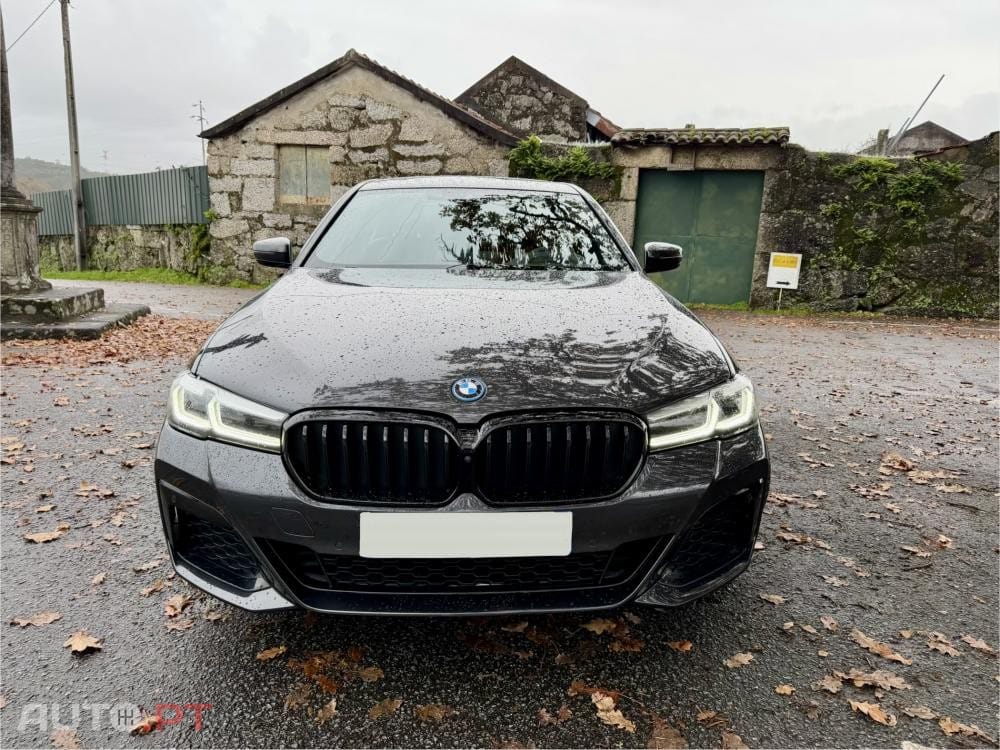 BMW 530 e Pack Desportivo M