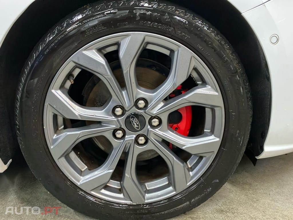 Ford Focus 1.0 EcoBoost MHEV ST-Line