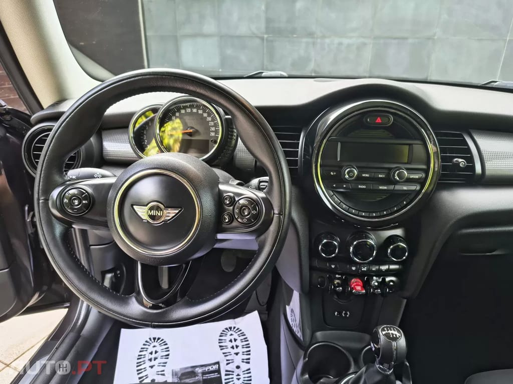MINI Cooper Cooper One 1.6