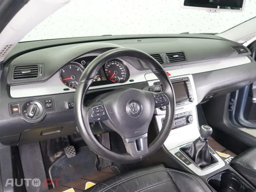 Volkswagen Passat CC 2.0 TDi
