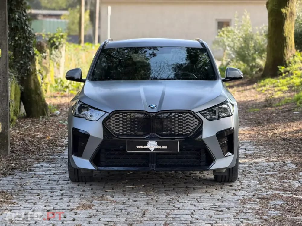 BMW iX2 xDrive30 Pack Desportivo M Pro